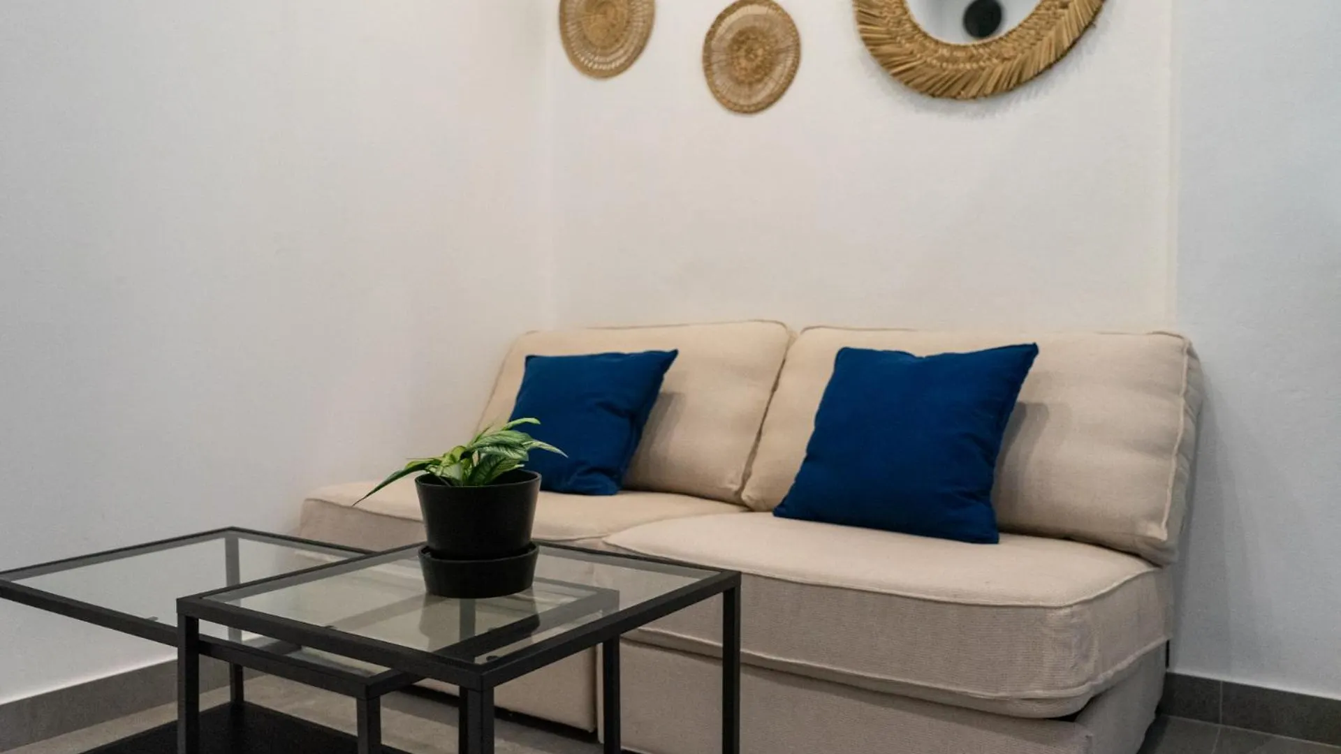 Stuning Apartment Next To The River - Sevillarooms Spanyolország