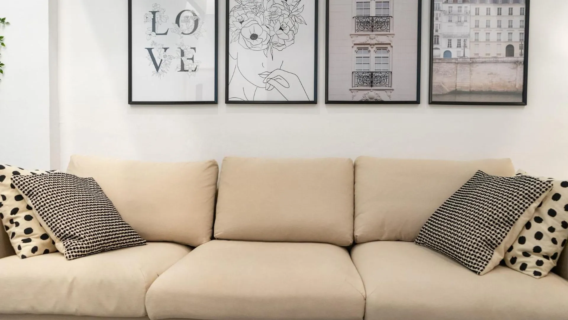 Stuning Apartment Next To The River - Sevillarooms