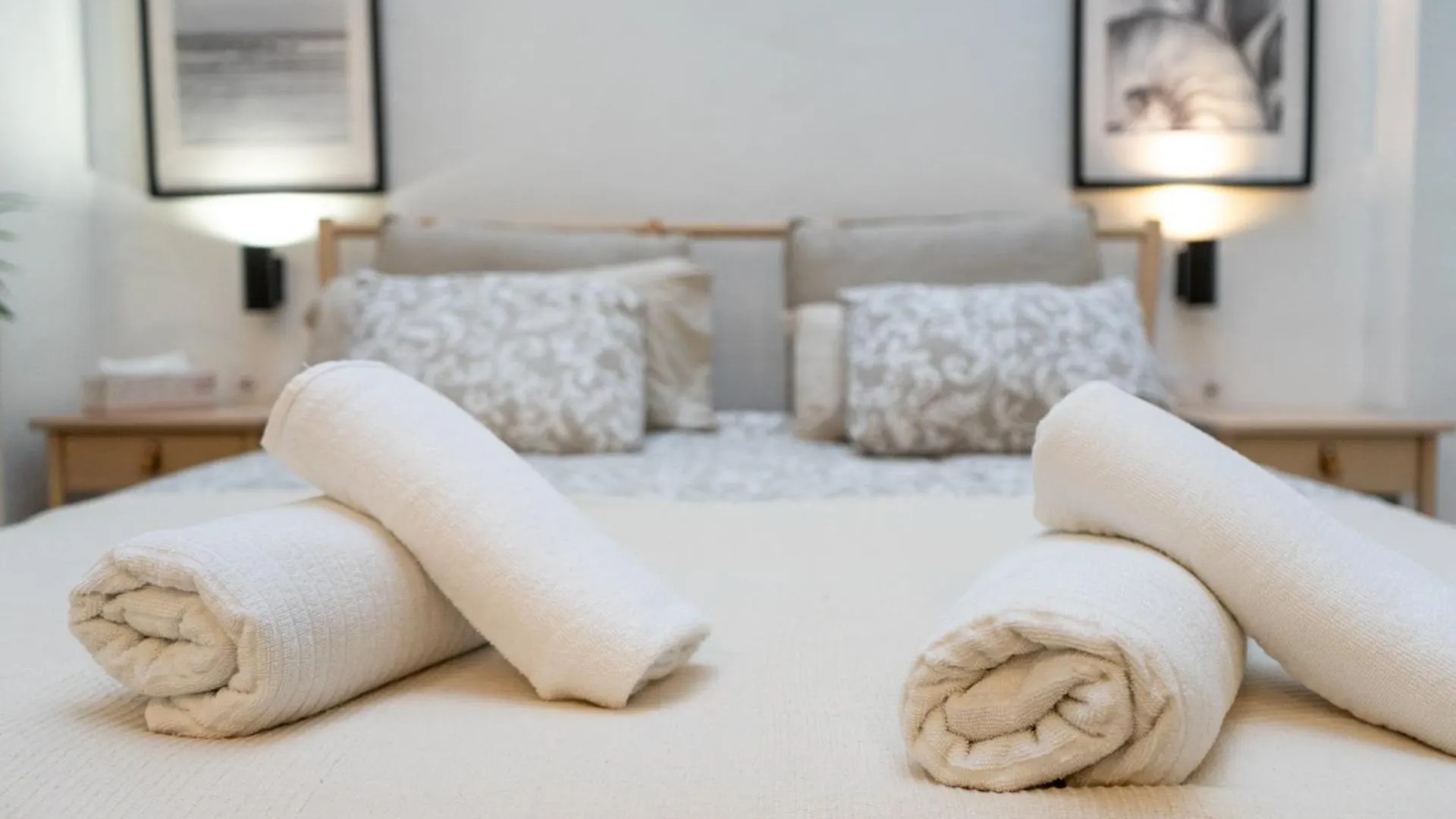 Stuning Apartment Next To The River - Sevillarooms