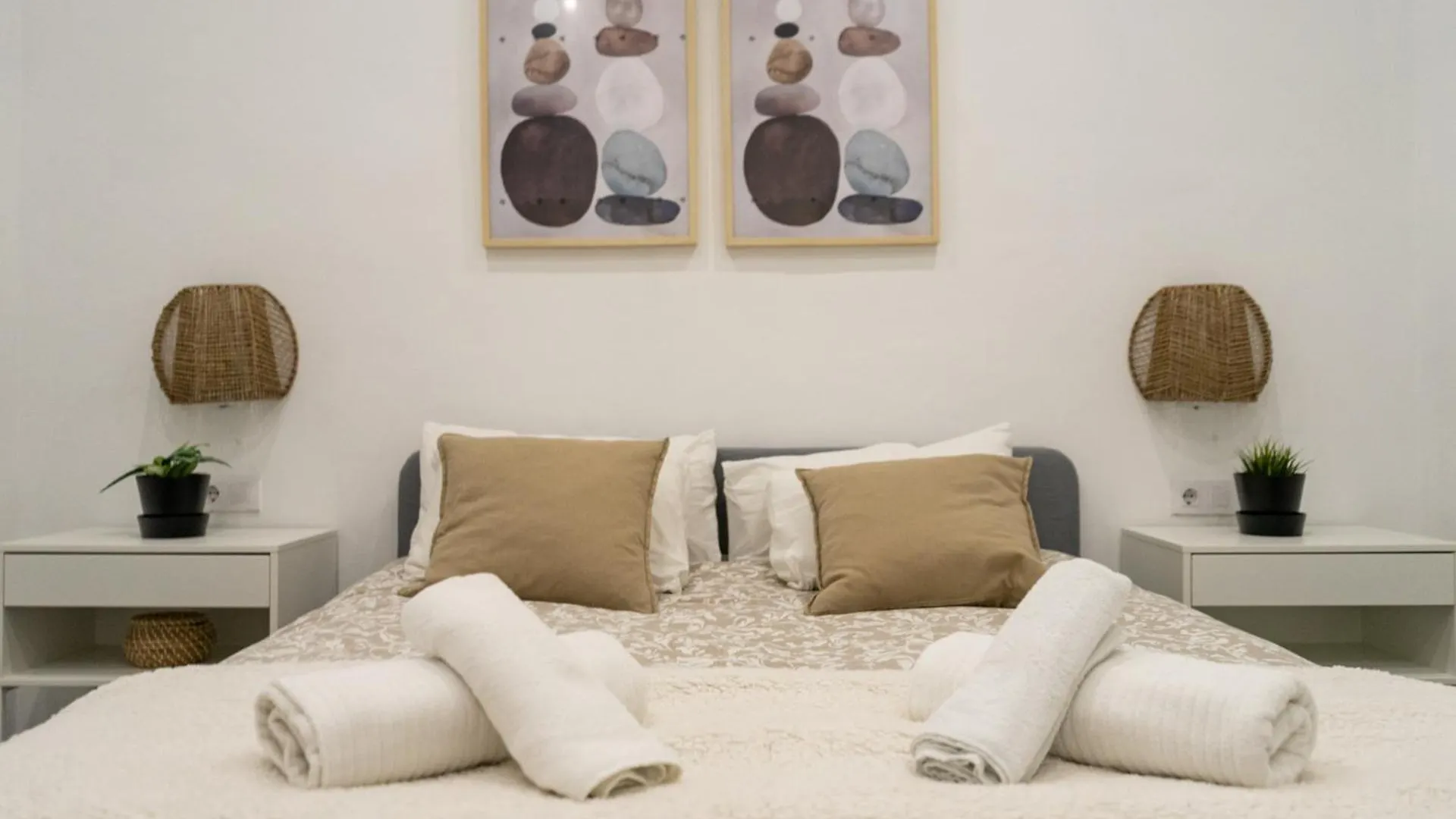 Stuning Apartment Next To The River - Sevillarooms 0*, Sevilla Spanyolország