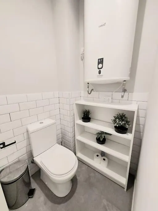 Stuning Apartment Next To The River - Sevillarooms Hiszpania