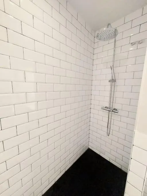 Stuning Apartment Next To The River - Sevillarooms