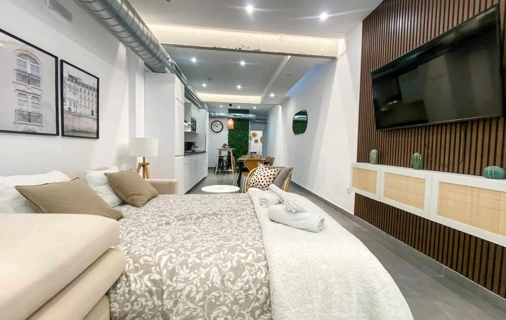 Stuning Apartment Next To The River - Sevillarooms Hiszpania